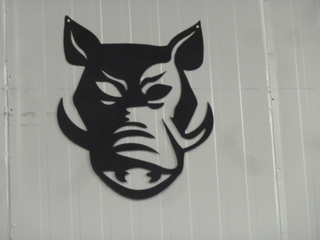 The Hog's Head Logo: Tastefully shaded, but slightly evil lookin'.